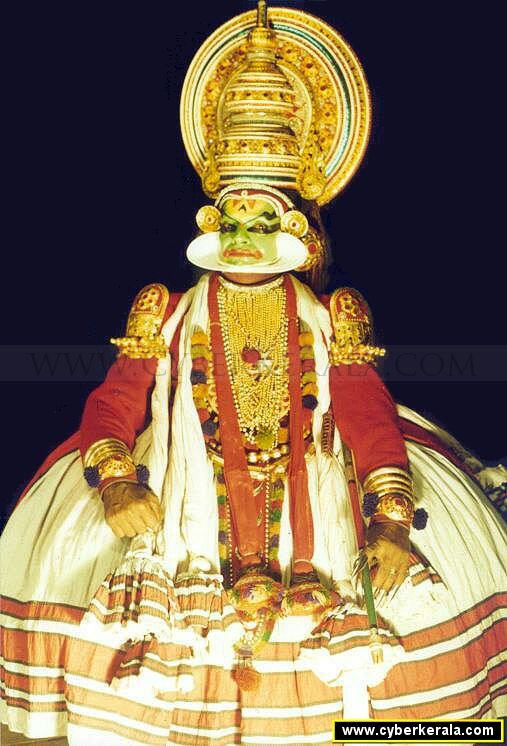 Sadanam Krishnankutty as Karnan in Karnasapadham