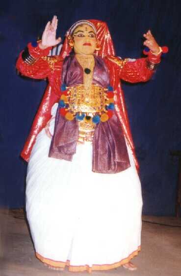 Keerthy Unni as Damayanthi in Nalacharitham Onnaam Divasam