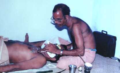 Viswanathan Nair doing Chutti